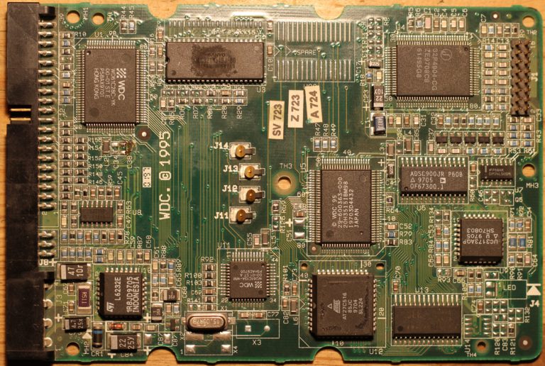 Изобретаем жесткий диск. Часть 4. Документация на микросхемы ...